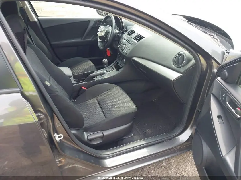 2013 MAZDA MAZDA3 I TOURING