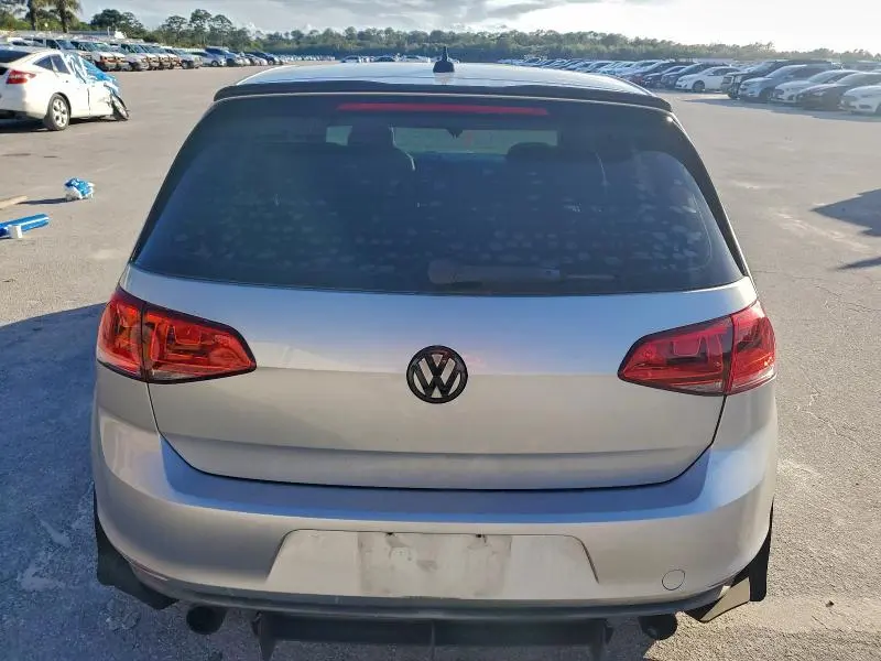 2015 VOLKSWAGEN GTI   
