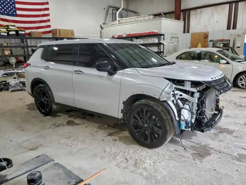 2023 MITSUBISHI OUTLANDER SE  