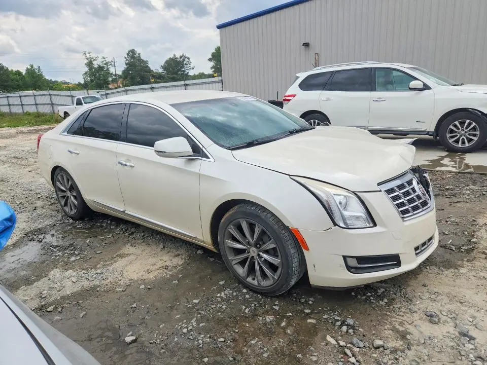 2014 CADILLAC XTS   