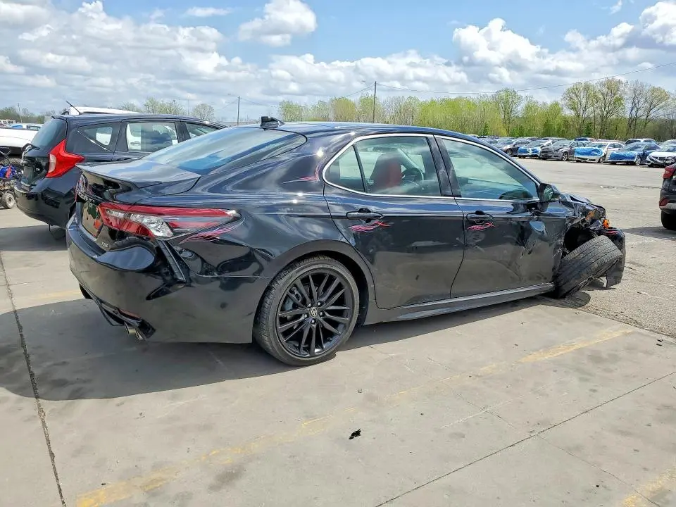 2021 TOYOTA CAMRY XSE  
