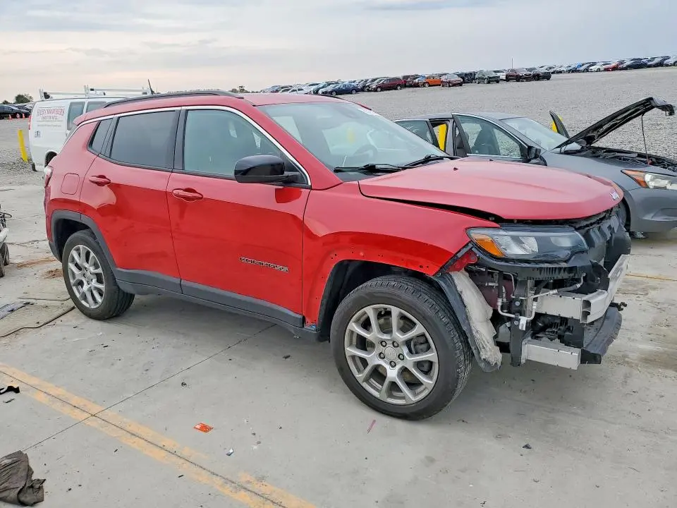 2024 JEEP COMPASS LATITUDE LUX  