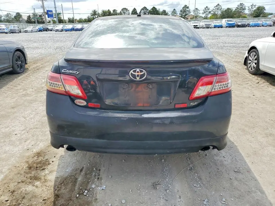 2010 TOYOTA CAMRY SE  