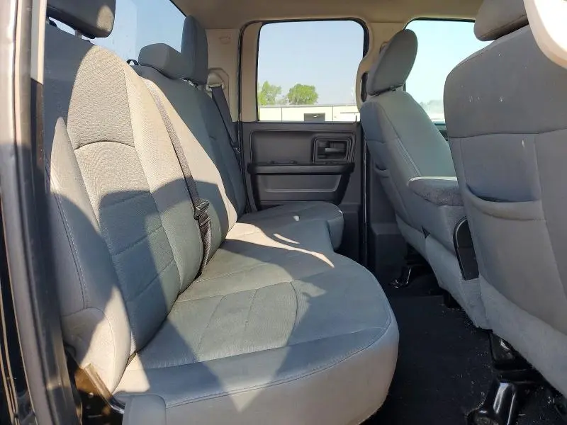 2013 RAM 1500 ST  