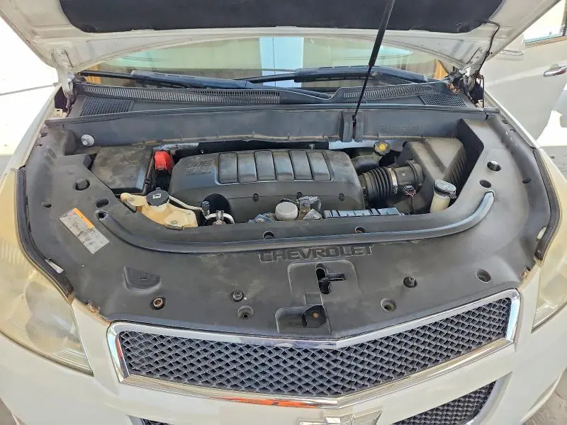 2011 CHEVROLET TRAVERSE LT  
