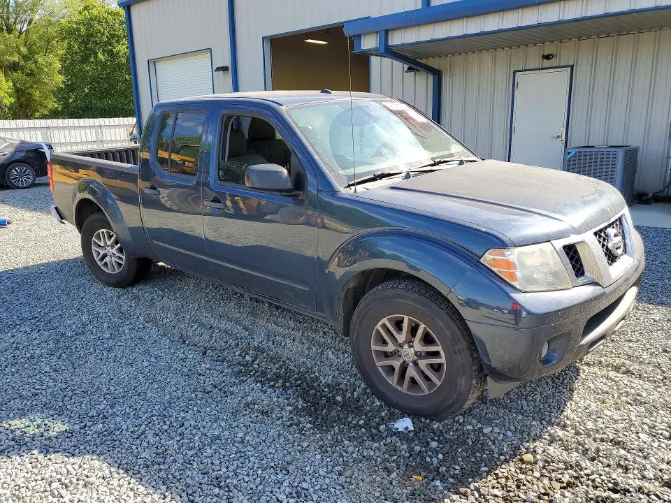 2016 NISSAN FRONTIER SV  