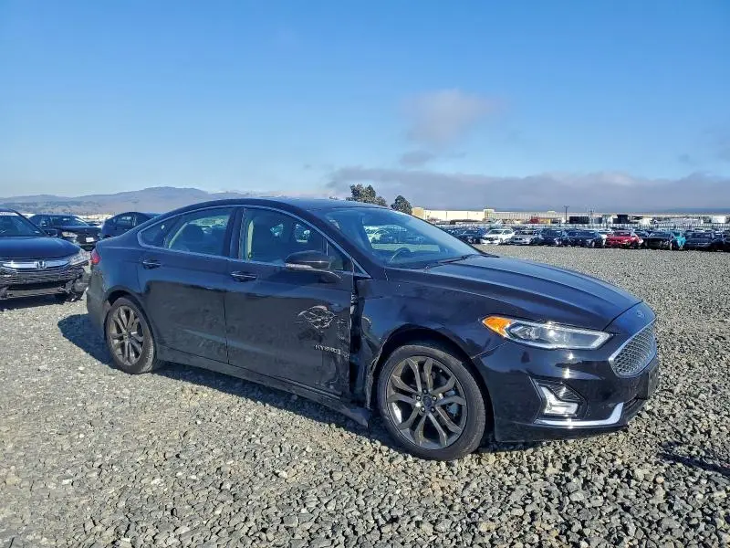 2019 FORD FUSION TITANIUM  