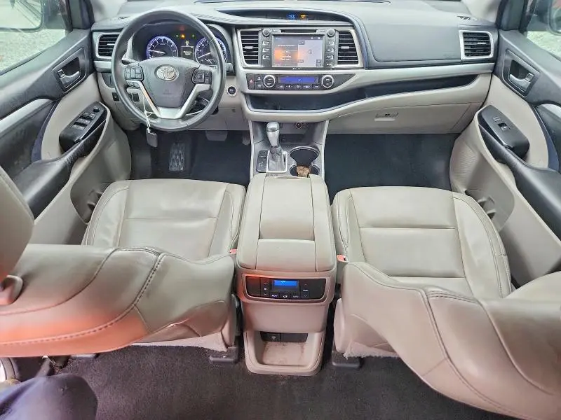 2015 TOYOTA HIGHLANDER XLE  