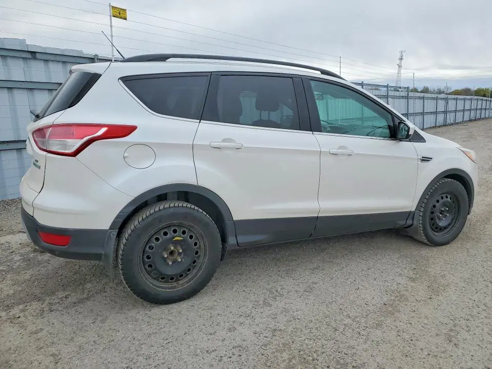 2015 FORD ESCAPE SE  