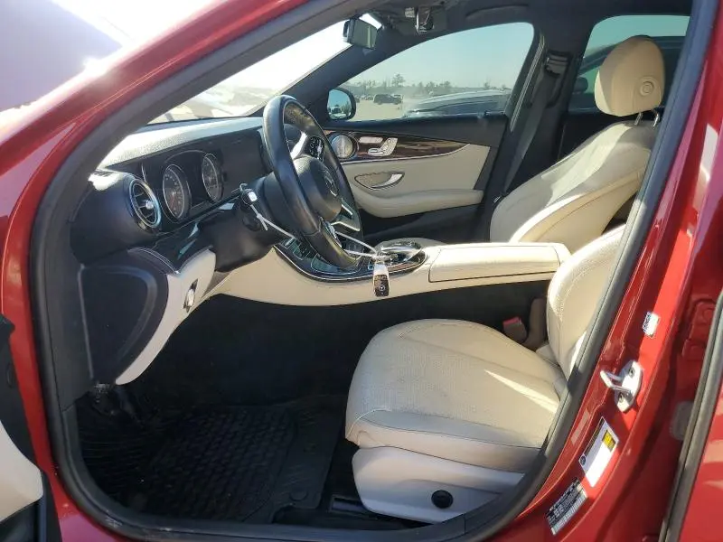 2019 MERCEDES-BENZ E 300  