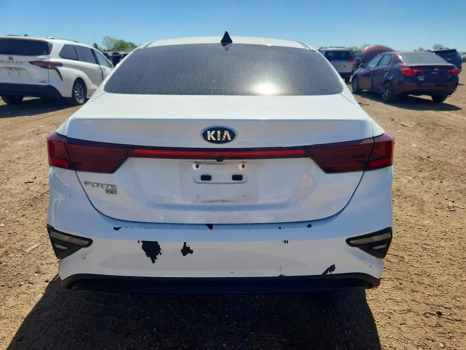 2021 KIA FORTE FE  