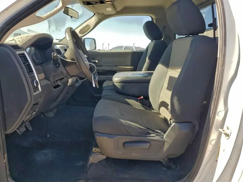 2012 DODGE RAM 1500 SLT  