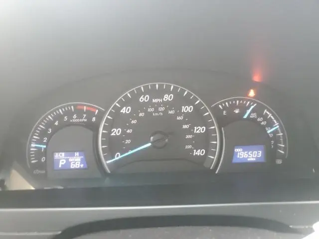 2015 TOYOTA CAMRY LE  