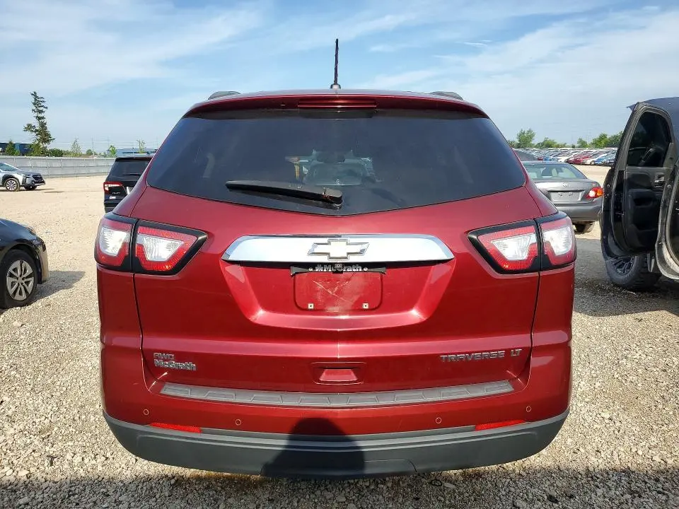 2015 CHEVROLET TRAVERSE LT  