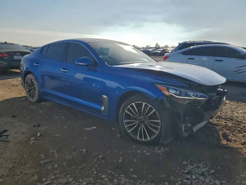 2018 KIA STINGER PREMIUM  