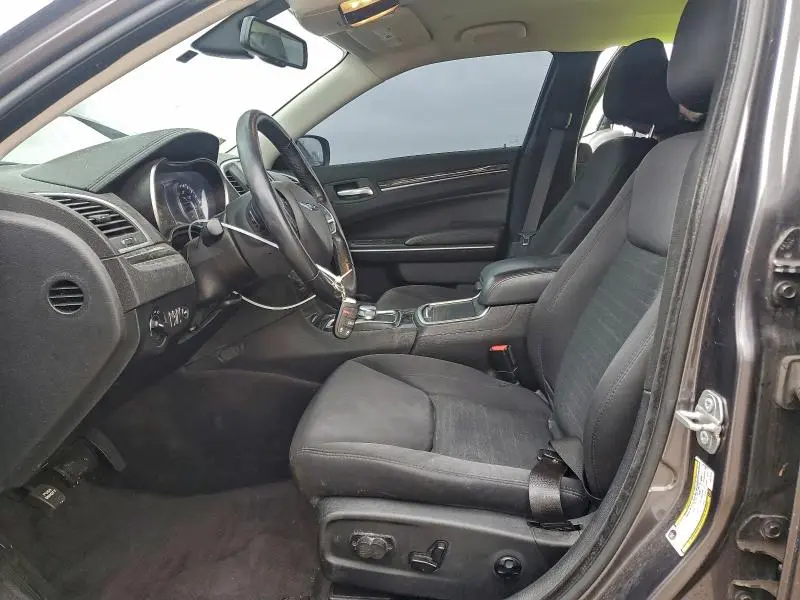 2018 CHRYSLER 300 TOURING  