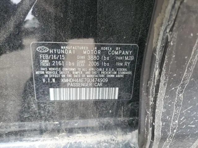 2016 HYUNDAI ELANTRA SE  