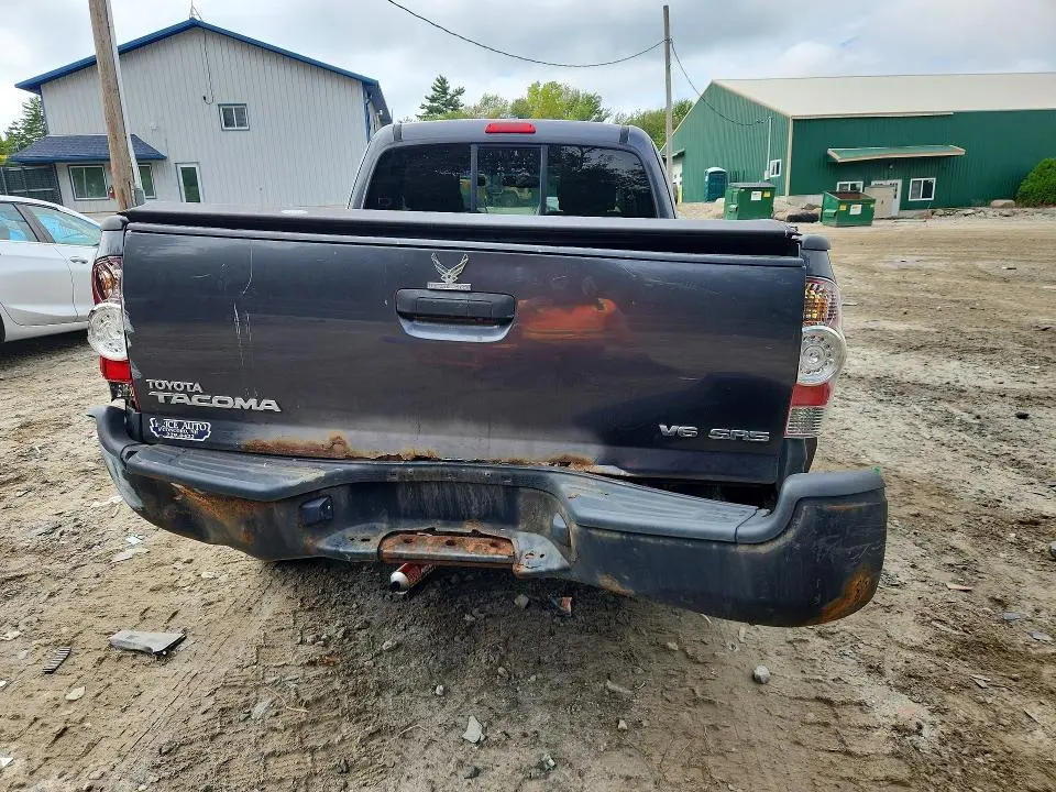 2010 TOYOTA TACOMA V6  