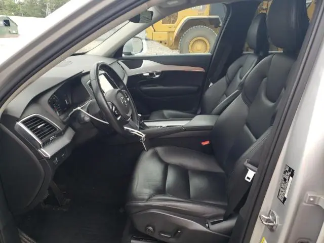 2017 VOLVO XC90 T5  