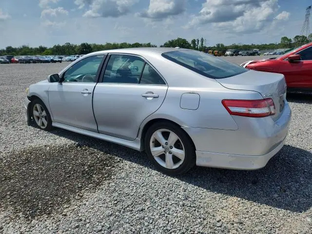 2011 TOYOTA CAMRY SE  