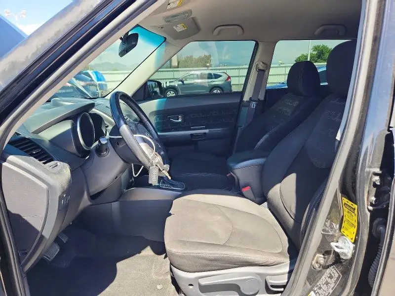 2013 KIA SOUL +  