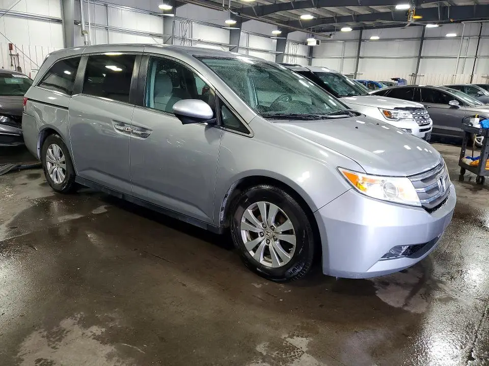 2016 HONDA ODYSSEY SE  