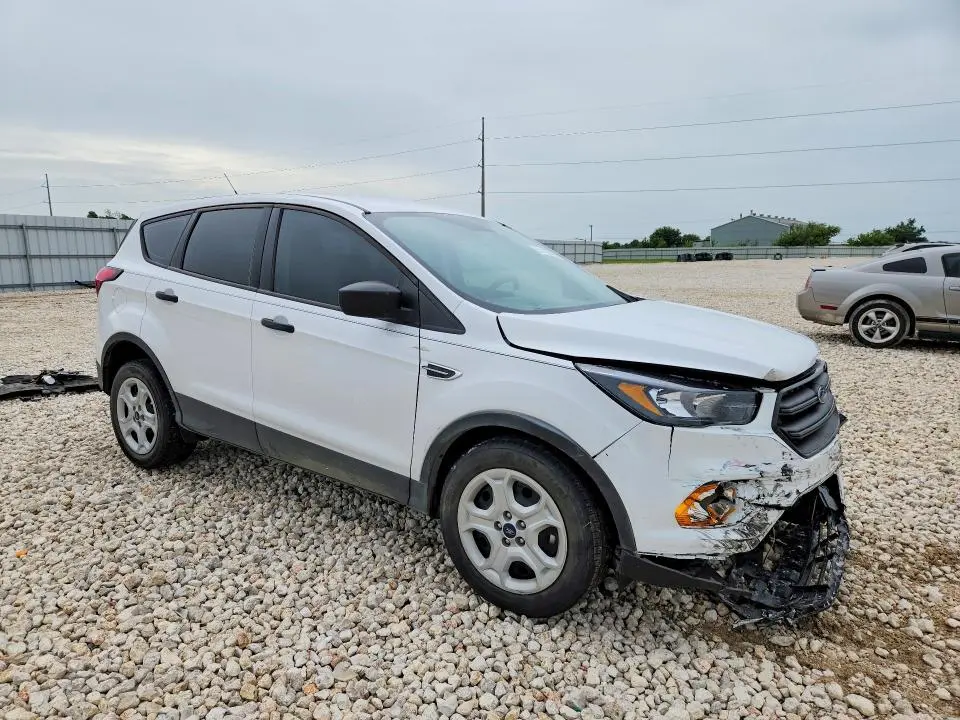 2019 FORD ESCAPE S  