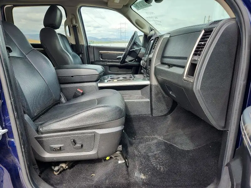2015 RAM 1500 SPORT  
