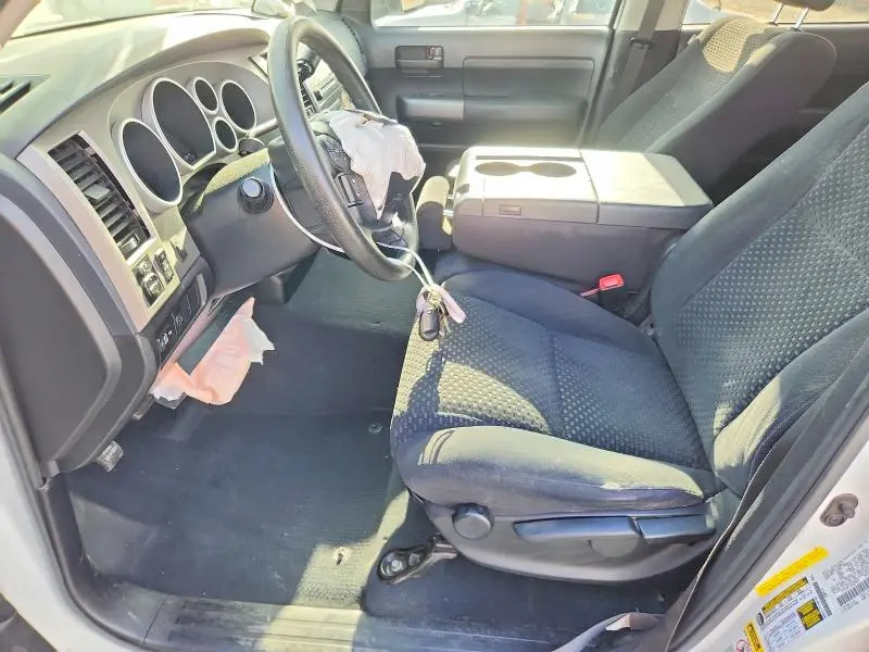 2013 TOYOTA TUNDRA CREWMAX SR5  