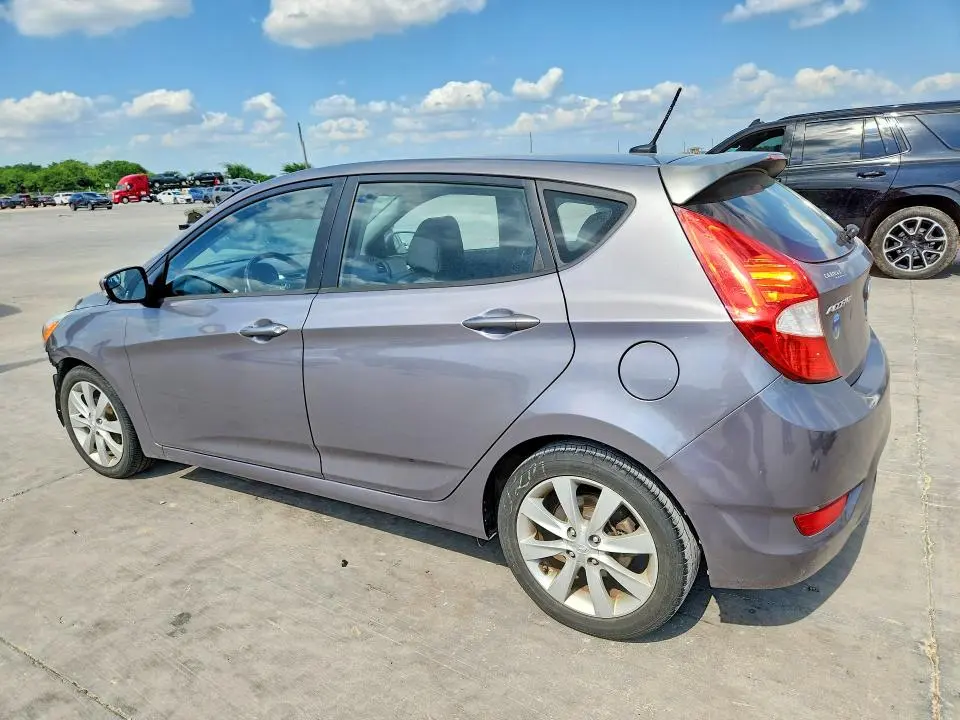 2014 HYUNDAI ACCENT SE  