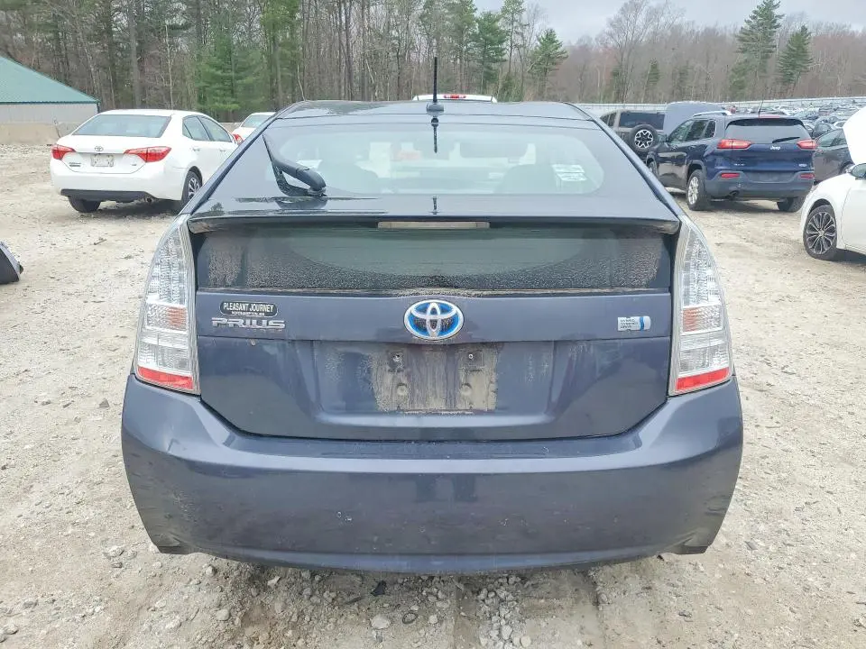 2011 TOYOTA PRIUS TWO  
