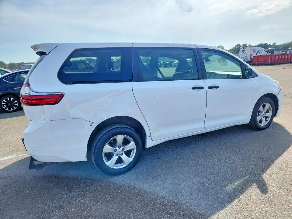 2017 TOYOTA SIENNA L 7-PASSENGER  