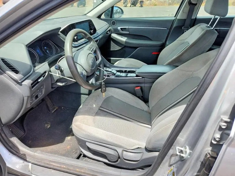 2020 HYUNDAI SONATA SE  