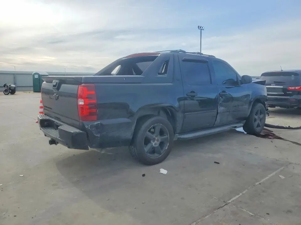 2012 CHEVROLET AVALANCHE LTZ  