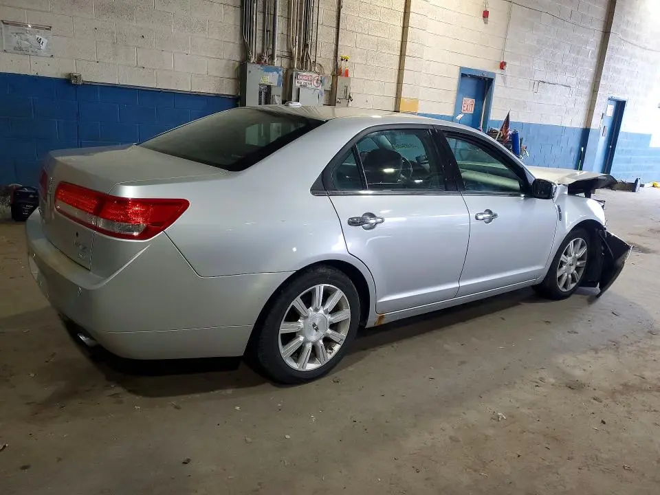 2011 LINCOLN MKZ   