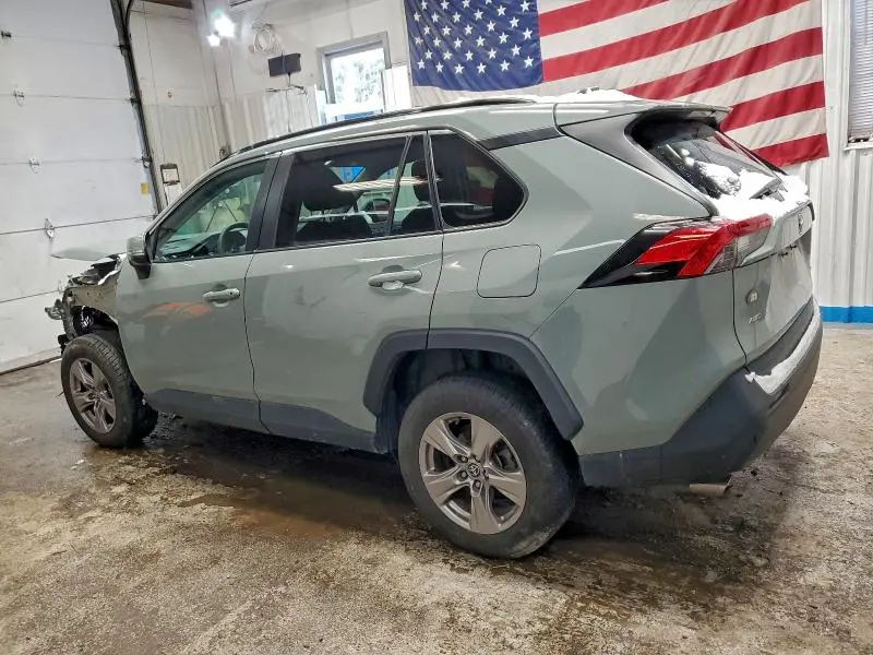 2022 TOYOTA RAV4 XLE  
