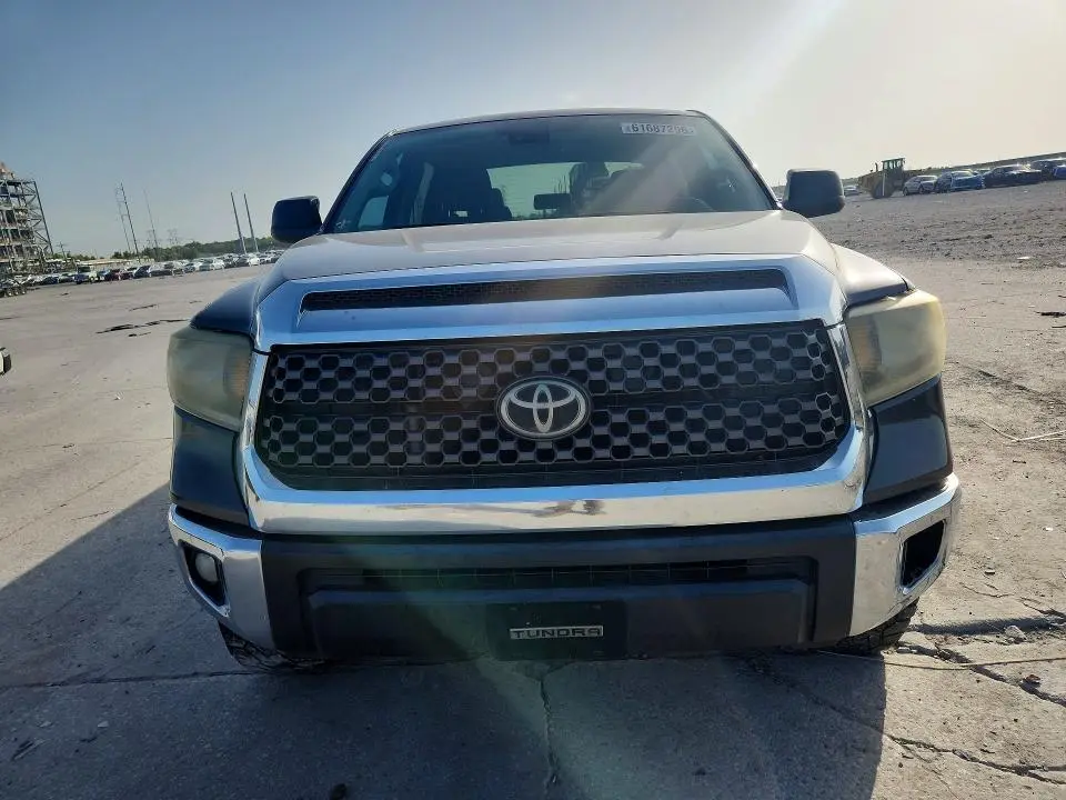 2020 TOYOTA TUNDRA CREWMAX SR5  