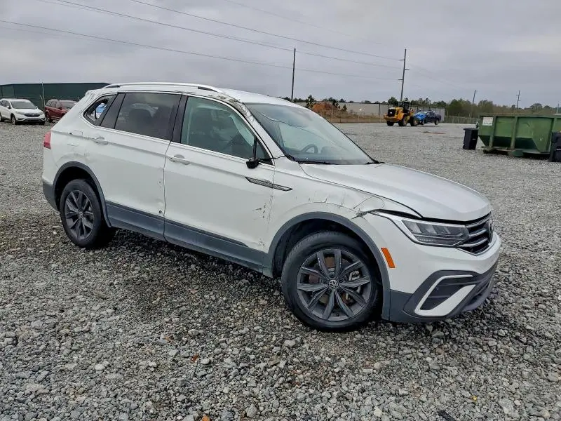 2024 VOLKSWAGEN TIGUAN SE  