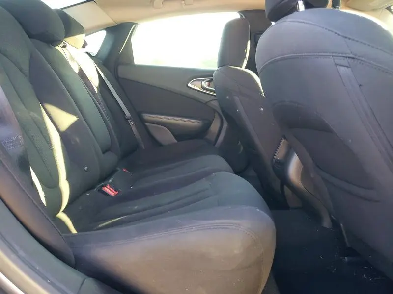 2016 CHRYSLER 200 LIMITED  