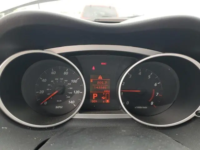 2010 MITSUBISHI OUTLANDER ES