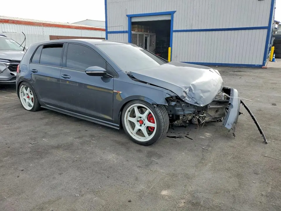 2018 VOLKSWAGEN GTI S  