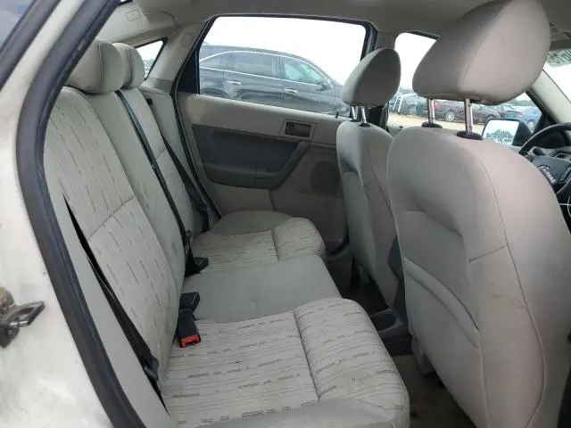 2011 FORD FOCUS SE  