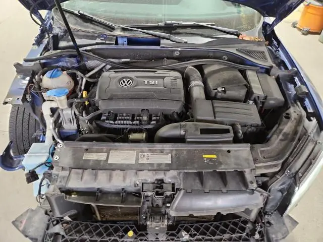 2017 VOLKSWAGEN PASSAT SE  