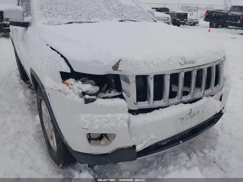 2013 JEEP GRAND CHEROKEE LIMITED