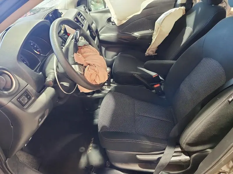 2017 NISSAN VERSA 1.6 SV  