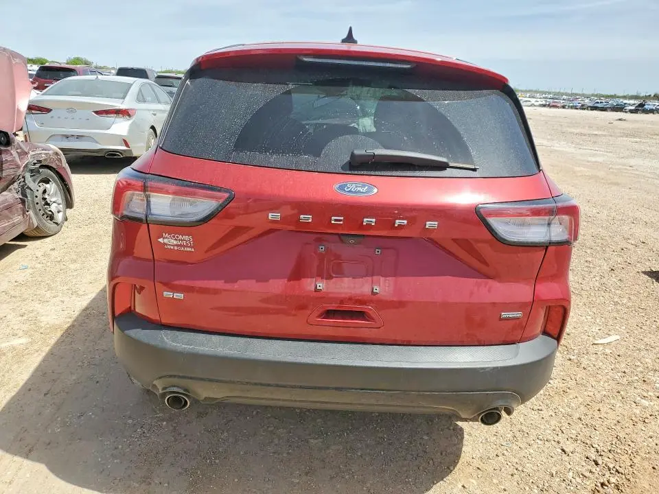 2021 FORD ESCAPE SE  