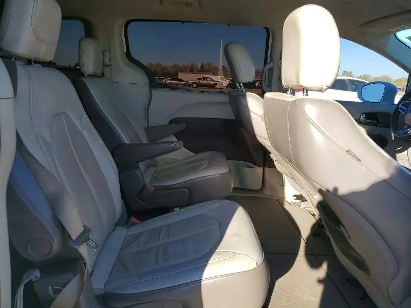 2017 CHRYSLER PACIFICA TOURING L  