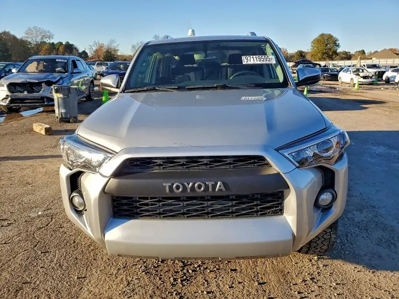 2016 TOYOTA 4RUNNER SR5/SR5 PREMIUM  