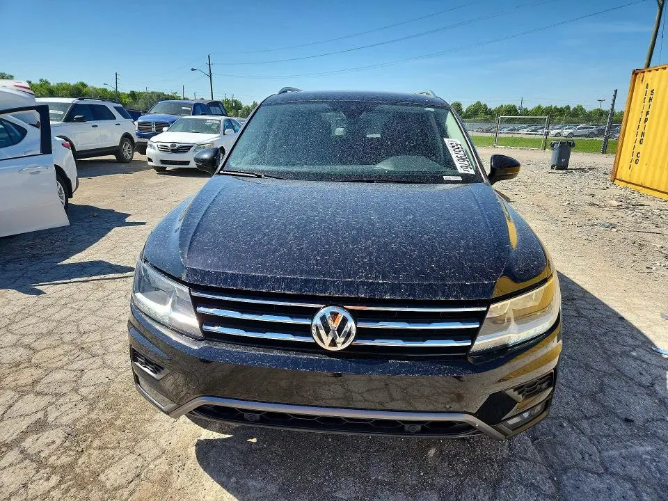 2021 VOLKSWAGEN TIGUAN SE  