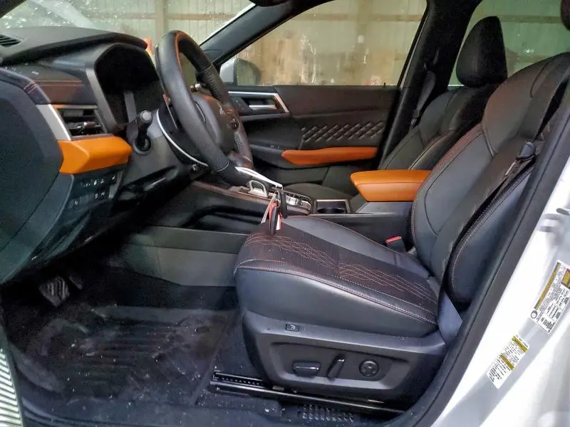 2023 MITSUBISHI OUTLANDER SEL  